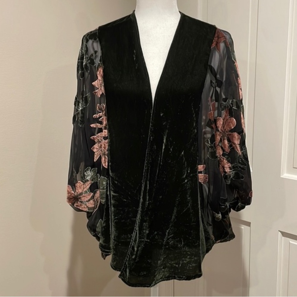 Kimono with Velvet Accents